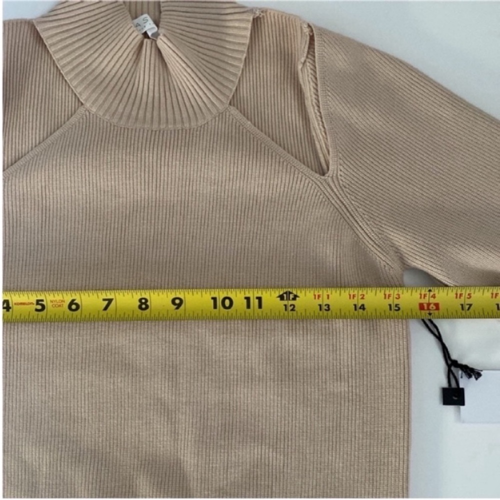 ASTR The Label Women’s Sweater Hilary Sweater Sand New with Tags size Small - Picture 11 of 12